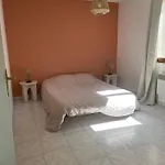 Sejour A La Campagne Dans Un Domaine De 4 *