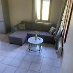 Sejour A La Campagne Dans Un Domaine De 4 *