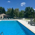 Sejour A La Campagne Dans Un Domaine De 4 Boulazac Isle Manoire