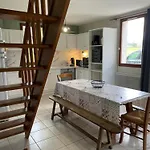 Sejour A La Campagne Dans Un Domaine De 4 * Boulazac Isle Manoire