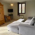 Vakantiehuis Sejour A La Campagne Dans Un Domaine De 4 Boulazac Isle Manoire