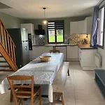 Vakantiehuis Sejour A La Campagne Dans Un Domaine De 4 *