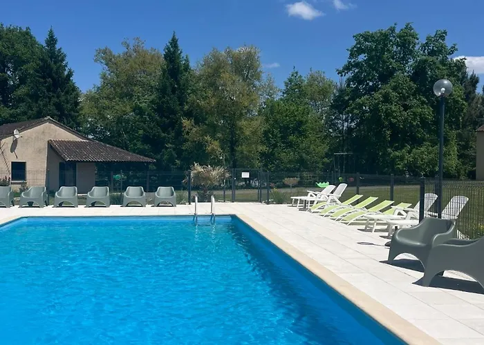 Sejour A La Campagne Dans Un Domaine De 4 Gites Boulazac Isle Manoire